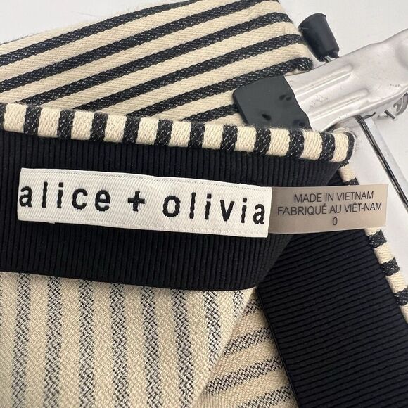 Alice + Olivia Jinny Striped High-Low Flared Pants Bell Bottom High Rise Size 0 - Picture 7 of 11